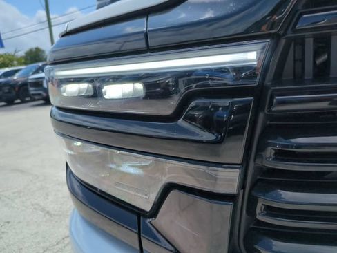 Used 2025 RAM 2500 Laramie w/ Night Edition AWD/4WD image 10