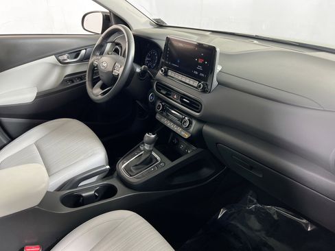 Used 2023 Hyundai Kona SEL w/ Convenience Package image 29