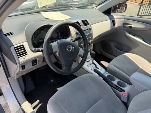 Used 2011 Toyota Corolla LE FWD image 11