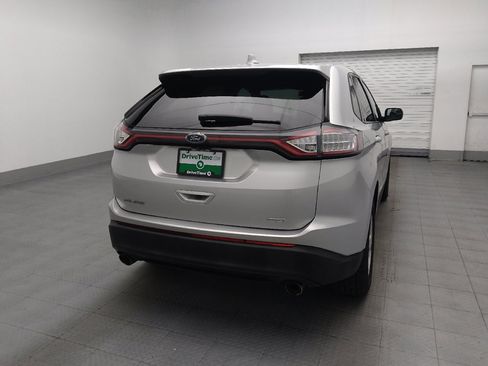 Used 2017 Ford Edge SE FWD image 7