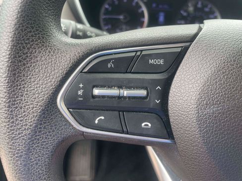 Used 2020 Hyundai Santa Fe SE FWD image 18