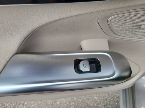 Used 2022 Mercedes-Benz C 300 Sedan image 21