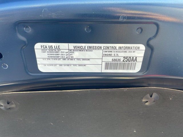 Used 2024 RAM 1500 Laramie AWD/4WD image 38