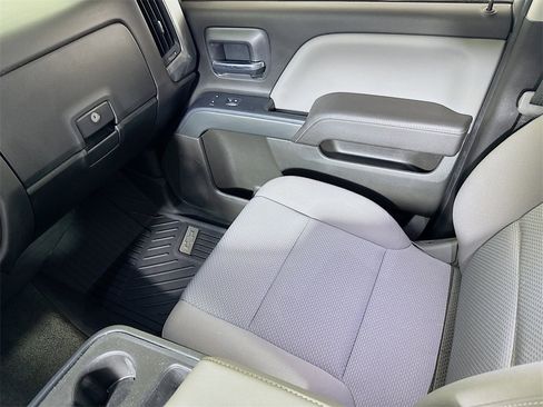 Used 2018 Chevrolet Silverado 1500 LT w/ Texas Edition image 19