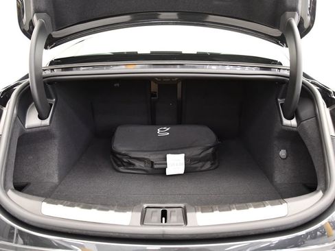 Used 2025 Porsche Taycan image 55