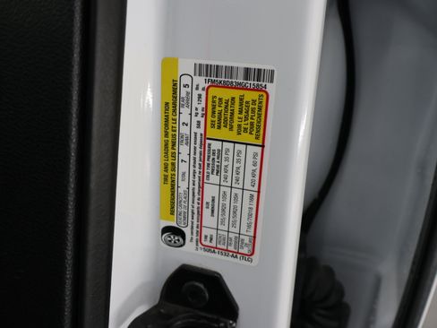 Used 2017 Ford Explorer XLT w/ XLT Appearance Package AWD/4WD image 58