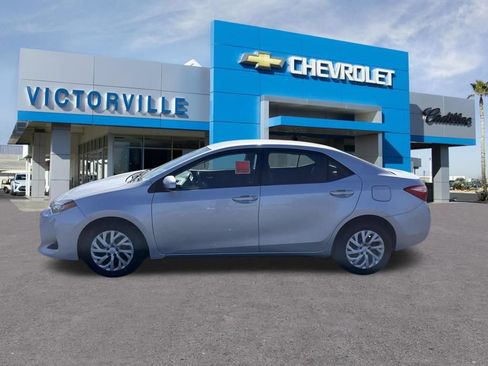 Used 2017 Toyota Corolla LE FWD image 8