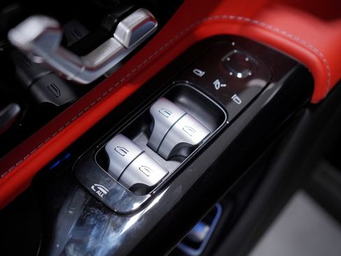 Used 2025 Mercedes-Benz SL 43 AMG image 18