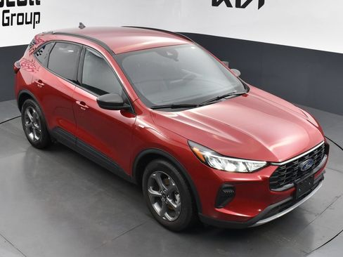 Used 2025 Ford Escape ST-Line FWD image 15