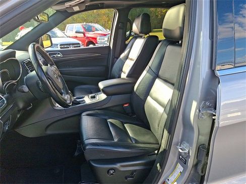 Used 2021 Jeep Grand Cherokee Limited image 13