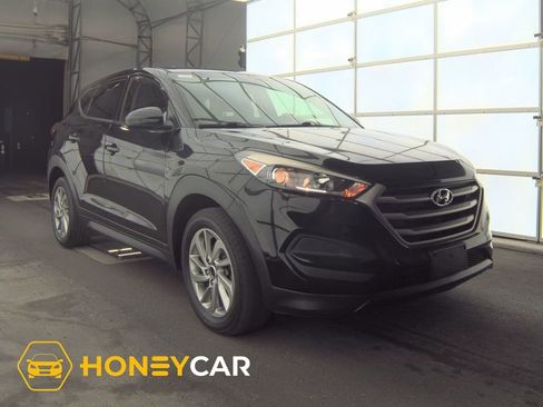 Used 2018 Hyundai Tucson SE image 1