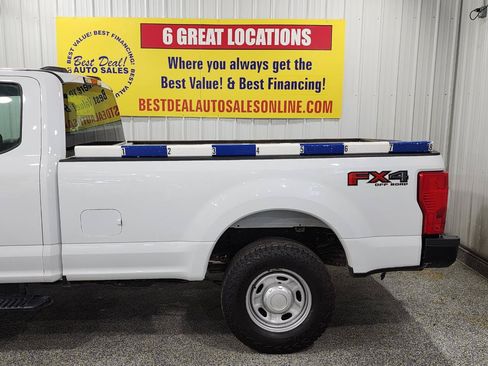 Used 2022 Ford F250 XL w/ Power Equipment Group AWD/4WD image 2