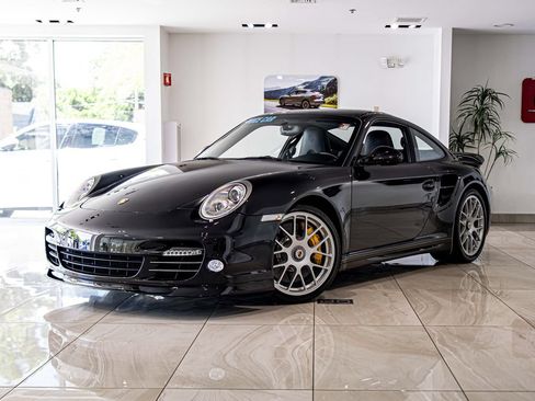 Used 2011 Porsche 911 Turbo S AWD/4WD image 9