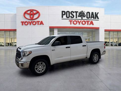 Used 2019 Toyota Tundra SR5 w/ SR5 Upgrade Package image 3