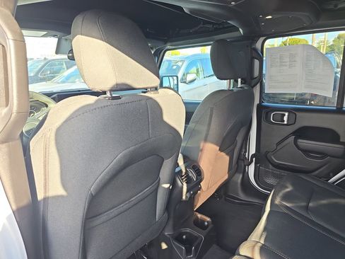 Used 2024 Jeep Wrangler Sport S image 14