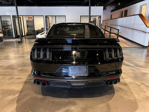 Used 2016 Ford Mustang Shelby GT350 w/ Technology Package image 4
