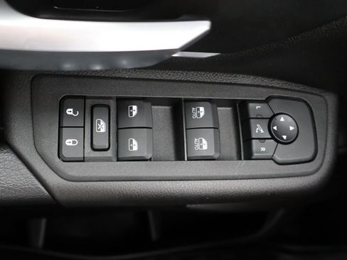 Used 2025 RAM 1500 Big Horn AWD/4WD image 30
