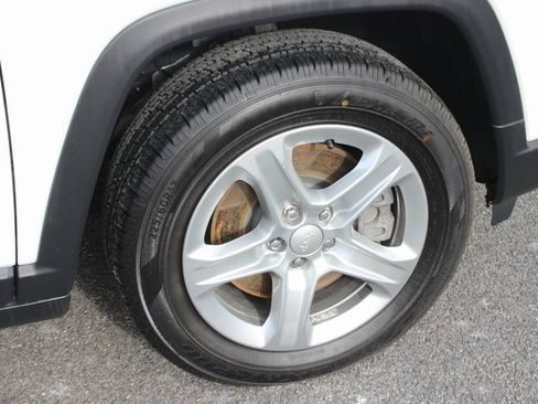 Used 2023 Jeep Compass Latitude w/ Convenience Group image 36