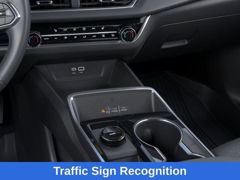 New 2026 Chevrolet Equinox LT w/ Convenience Package II image 24