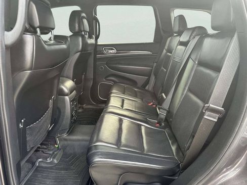 Used 2018 Jeep Grand Cherokee Overland AWD/4WD image 12