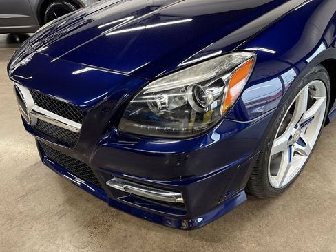 Used 2014 Mercedes-Benz SLK 350 w/ Sport Package image 22