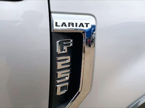 Used 2017 Ford F250 Lariat w/ Chrome Package AWD/4WD image 9