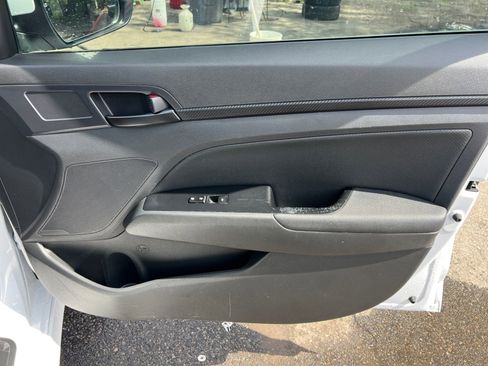 Used 2020 Hyundai Elantra Sport w/ Cargo Package (C1) image 17