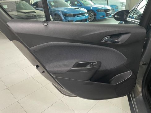 Used 2017 Chevrolet Cruze LT w/ Convenience Package image 17