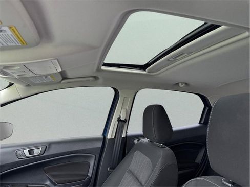 Used 2020 Ford EcoSport SE w/ SE Convenience Package image 18