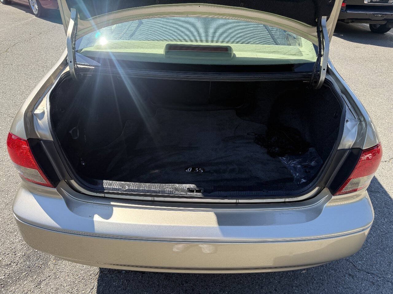 Used 2004 INFINITI I35 FWD image 12
