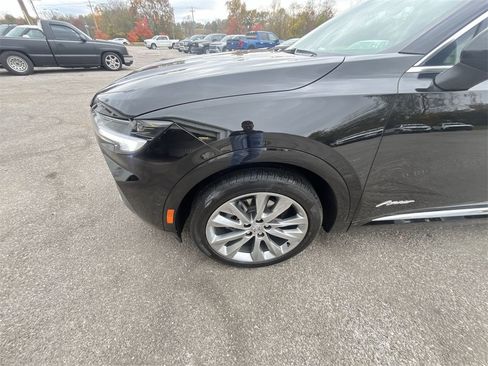 Used 2023 Buick Envision Avenir image 10
