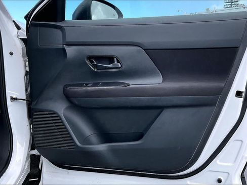 Used 2025 Nissan Kicks S FWD image 28