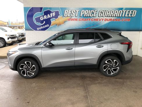 Used 2024 Chevrolet Trax RS w/ Driver Confidence Package image 5