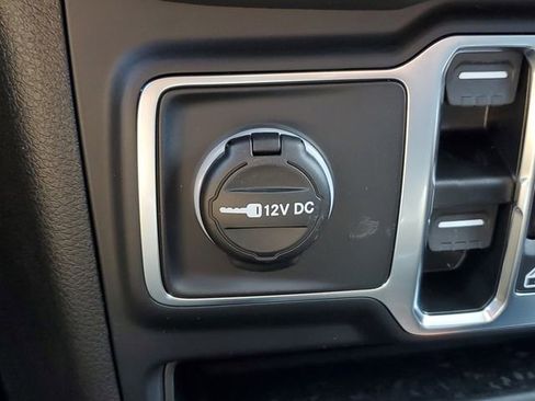 New 2025 Jeep Gladiator Sport image 29