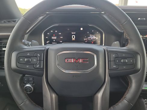 Used 2025 GMC Sierra 1500 AT4 AWD/4WD image 19