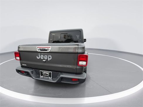 Used 2024 Jeep Gladiator Sport image 8