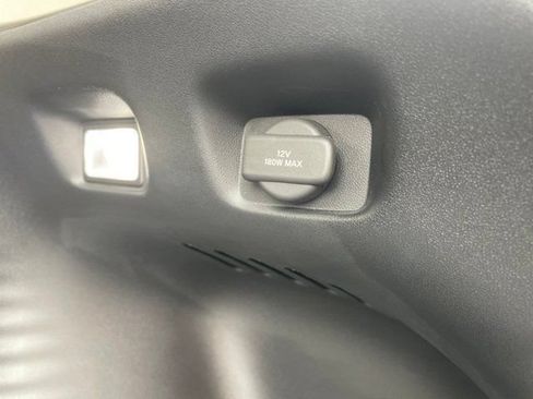 Used 2024 Honda HR-V LX image 16