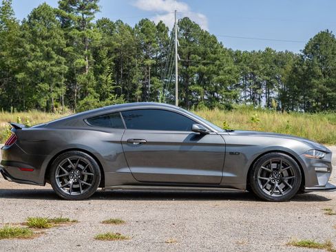 Used 2019 Ford Mustang GT w/ Performance Package - Level 2 RWD image 4