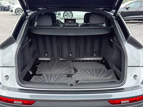 Used 2023 Audi Q5 2.0T Premium Plus w/ Premium Plus Package AWD/4WD image 8