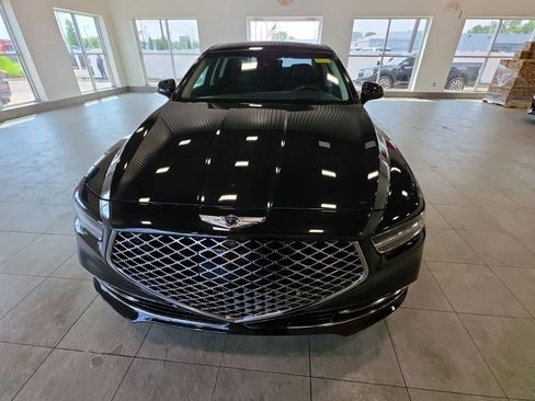 Used 2021 Genesis G90 5.0 Ultimate RWD image 4