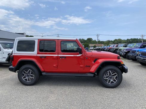 New 2026 Jeep Wrangler Unlimited Sahara w/ Whitecap Package AWD/4WD image 2