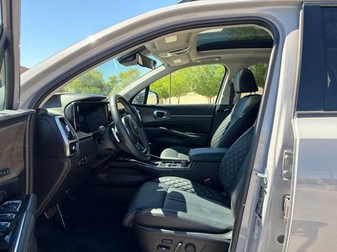 Used 2023 Kia Sorento SX Prestige image 13