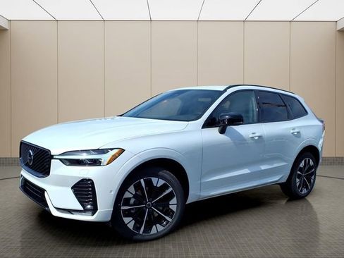 New 2026 Volvo XC60 B5 Plus w/ Protection Package Premier AWD/4WD image 2