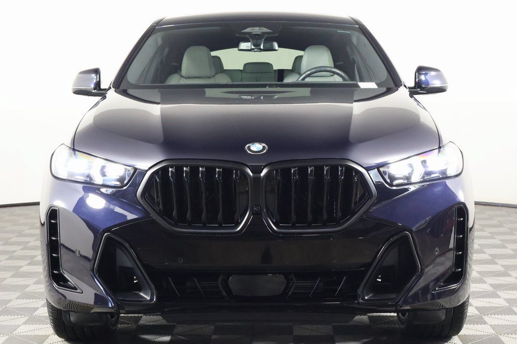 Certified 2026 BMW X6 xDrive40i w/ Premium Package AWD/4WD image 2