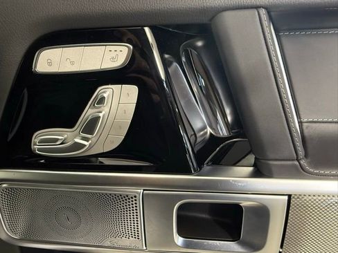 Used 2025 Mercedes-Benz G 550 image 35