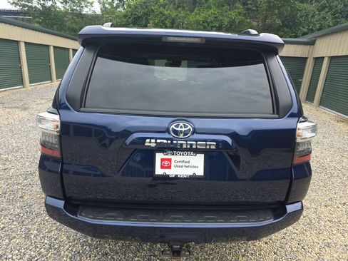 Certified 2023 Toyota 4Runner SR5 Premium w/ Moonroof Package AWD/4WD image 5