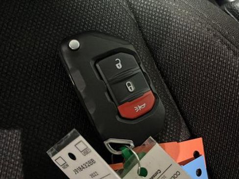 Used 2022 Jeep Wrangler Unlimited Sport image 20