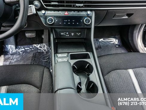 Used 2025 Hyundai Sonata SEL FWD image 39