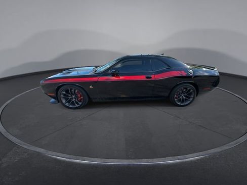 Used 2021 Dodge Challenger R/T Scat Pack RWD image 10
