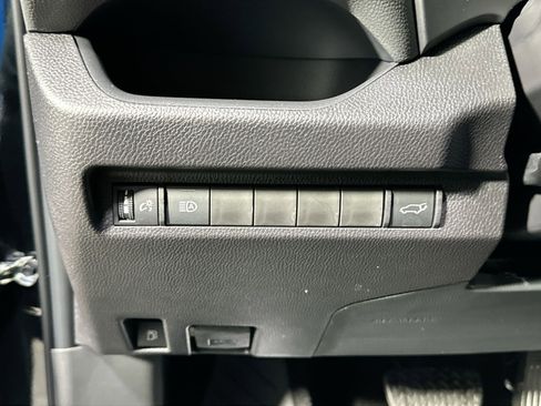 Used 2025 Toyota RAV4 XLE image 16